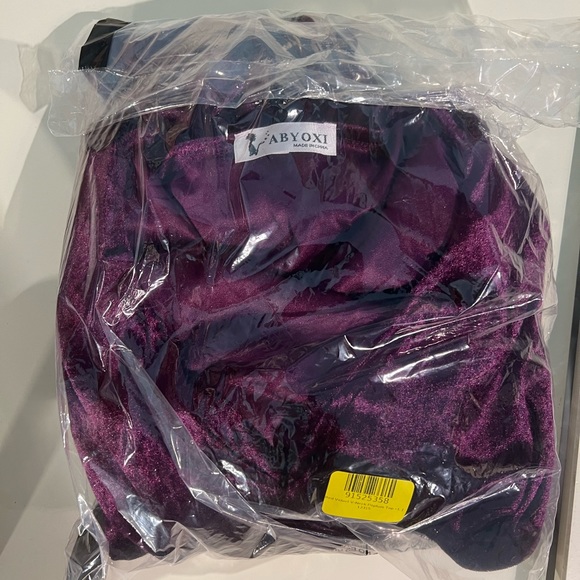 Abyoxi Peplum Top - Picture 10 of 11